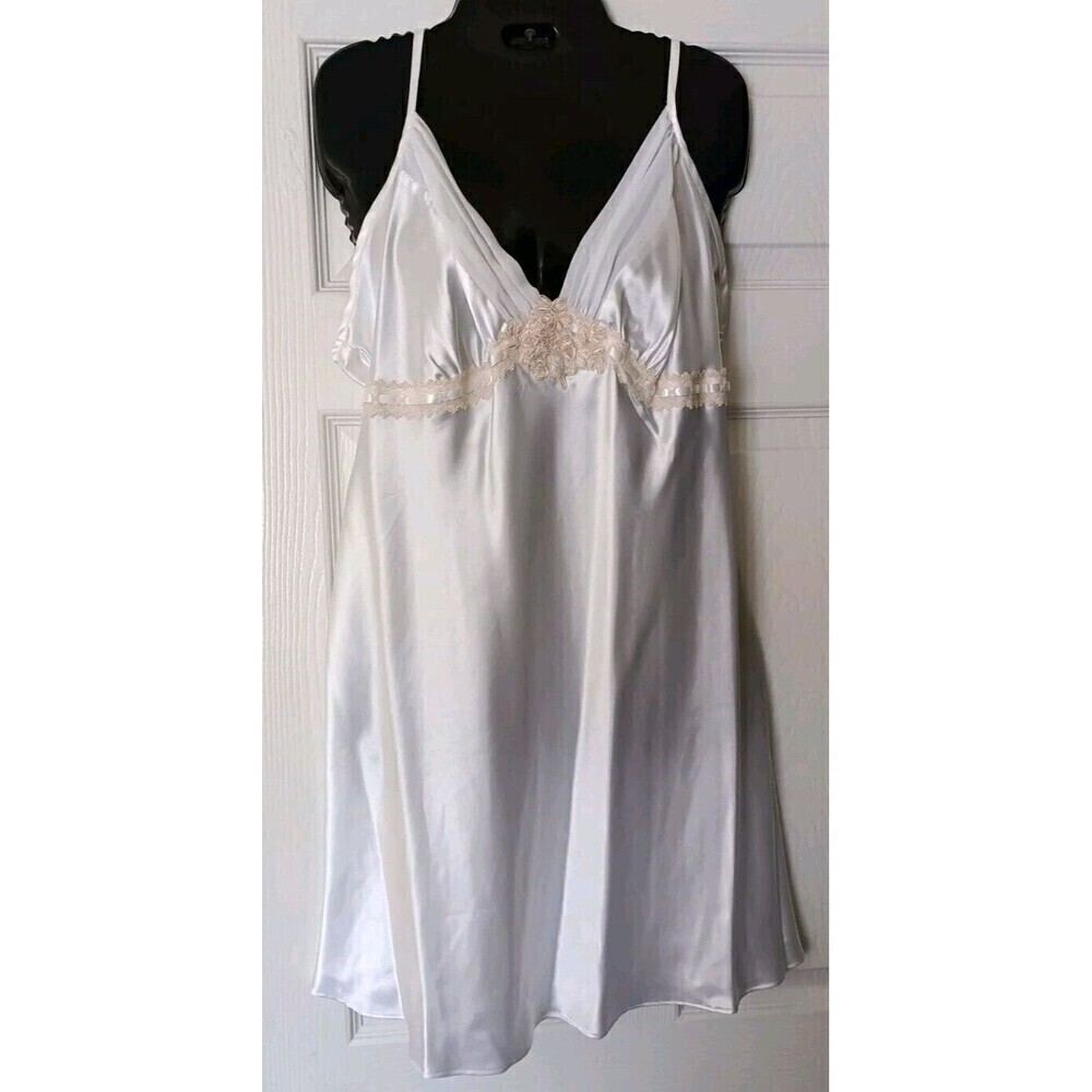GEORGE Wedding Slip Gown Size Large White Chiffon Trim Embroidered Bust Bride